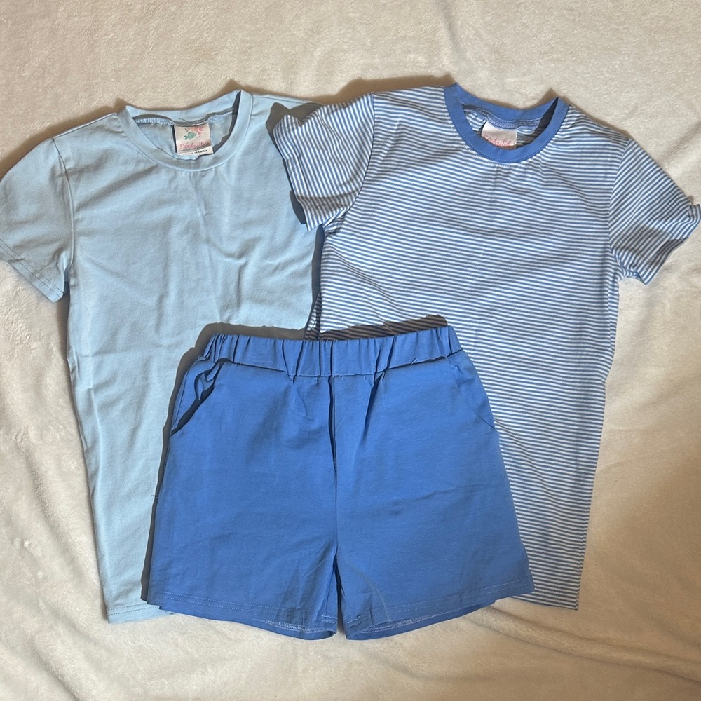 NWOT Stitchy Fish boys set of 2 solid & stripe blue shorts & matching shorts 8